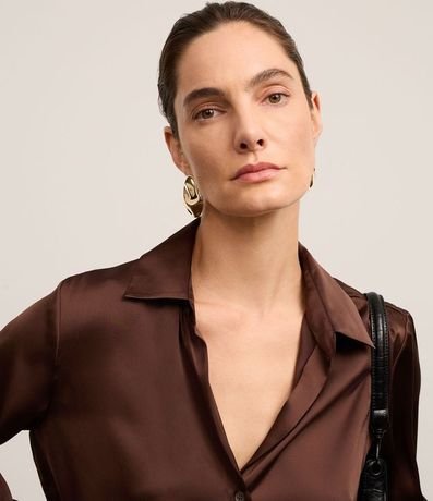 Camisa en Satén con Recortes y Botones 4