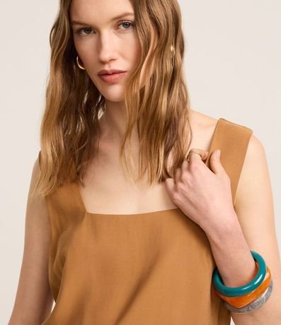 Blusa en Viscosa con Escote Cuadrado 4