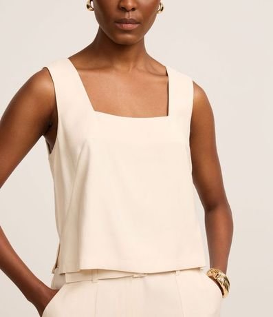 Blusa en Viscosa con Escote Cuadrado 4