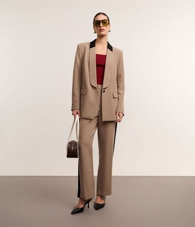 Blazer Sastre con Cuello Smoking Contrastante 2