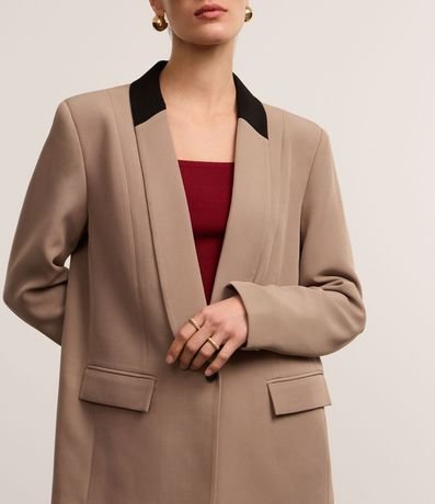 Blazer Sastre con Cuello Smoking Contrastante 5