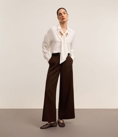 Camisa en Crepé con Cuello Lazo y Manga Larga 2