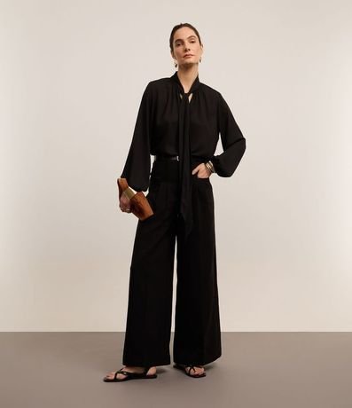Pantalón Wide Leg en Sastrería con Pliegues y Cinturón