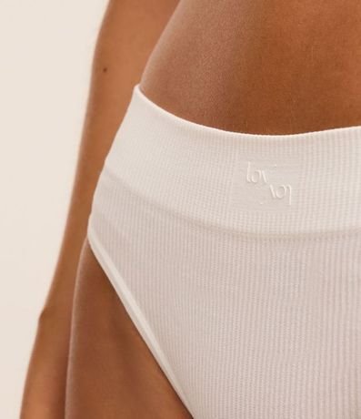 Bombacha Bikini Seamless con Acabado Contrastante 4