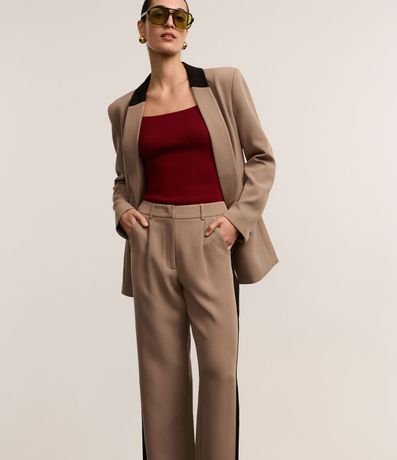 Pantalón Recto Sastrería con Pliegues y Contaste Lateral 2