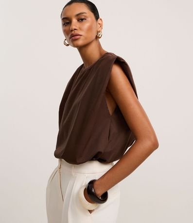 Body en Tricolina con Caida Amplia y Cuello Redondo