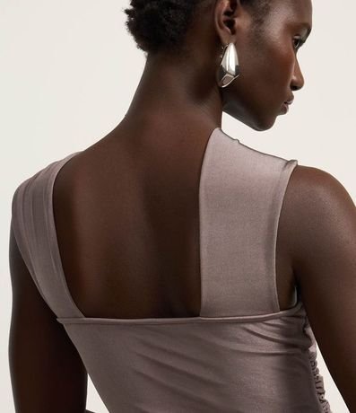 Body en Rib con Escote Assimétrico y Detalles Franzidos 4