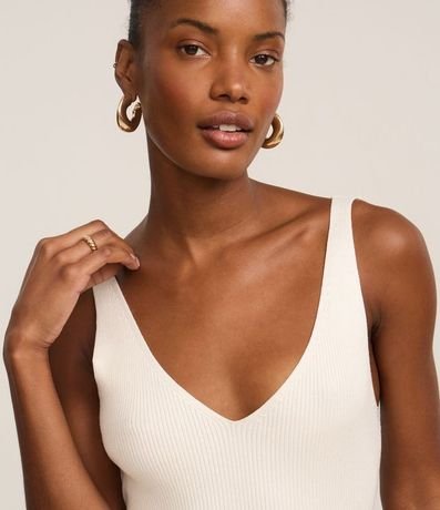 Blusa Acanalada en Punto con Escote v y Espalda Descotada 4