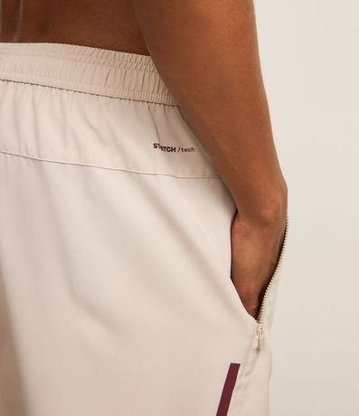 Bermuda Deportiva sin Estampado con Detalles de Colores 3