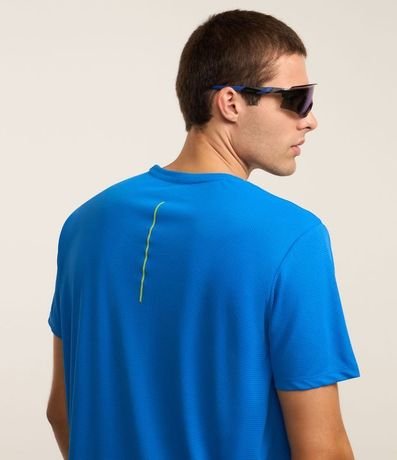 Remera Deportiva con Tecnologia Dry Texturizada 3