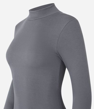 Blusa en Rib con Cuello Alto y Manga Larga 6