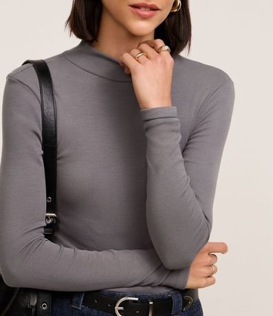Blusa en Rib con Cuello Alto y Manga Larga 4