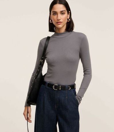 Blusa en Rib con Cuello Alto y Manga Larga 4