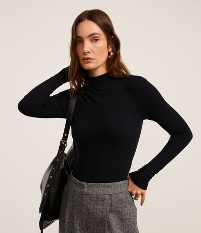 Blusa en Rib con Cuello alto y Manga Larga