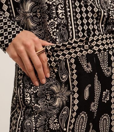 Pantalón Boho Pantalona en Viscolino con Estampa Paisley 4