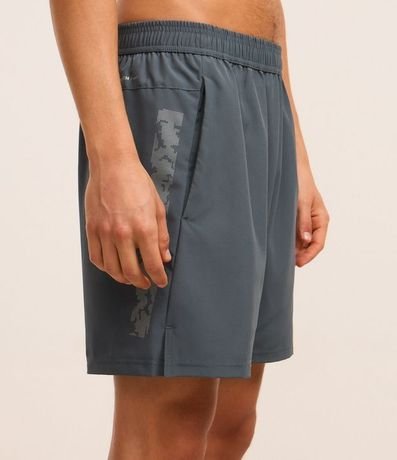 Bermuda Deportiva con Estampa Localizada Reflectante 4