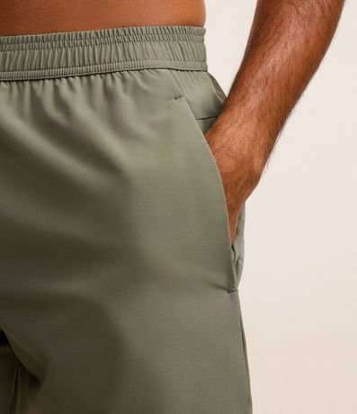 Bermuda Deportiva con Estampa Localizada Reflectante 7