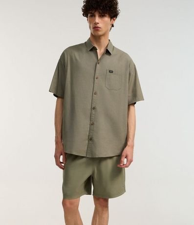 Bermuda con Detalle de Etiqueta Gomosa 5