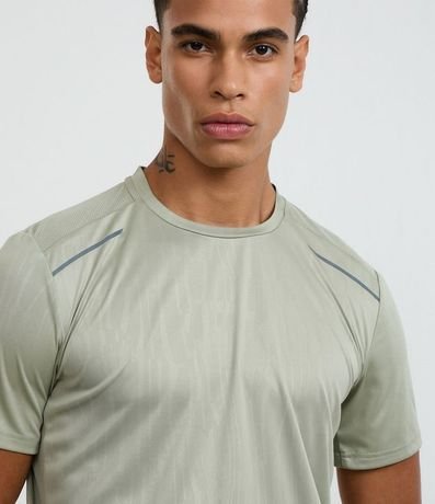 Remera Deportiva Tecnologia Dry con Estampa Heat Print 5