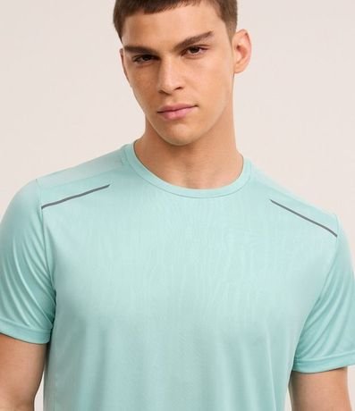 Remera Deportiva Tecnologia Dry con Estampa Heat Print 4