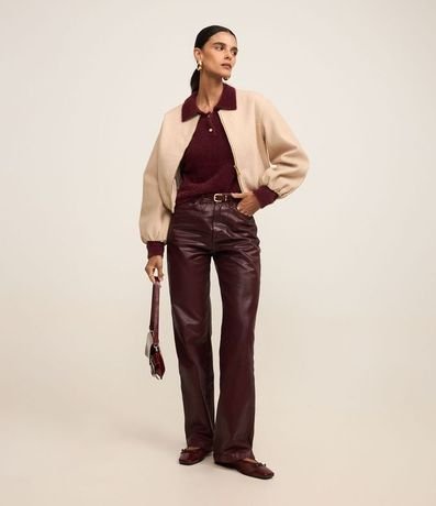 Pantalón Recto en Jeans Resinado con Cintura Alta