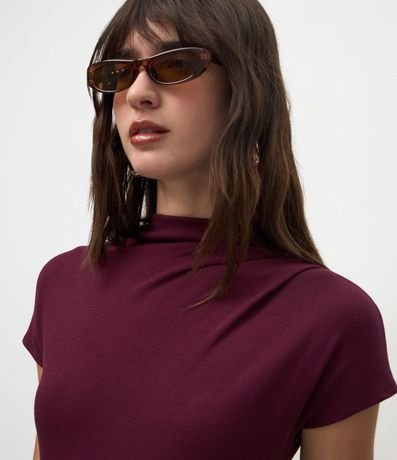 Blusa en Viscosa Seamless con Cuello Alto 7