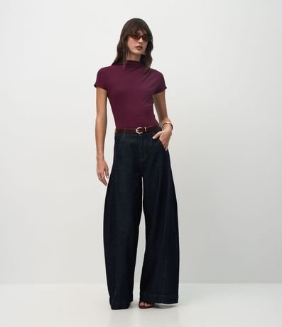 Blusa en Viscosa Seamless con Cuello Alto 6