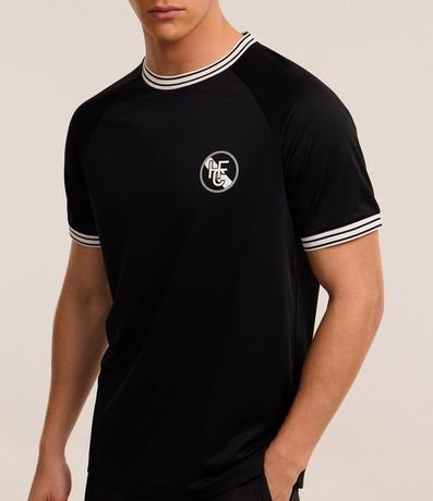 Remera Deportiva Comfort en Rib con Estampa Localizada y Tecnologia Dry 3