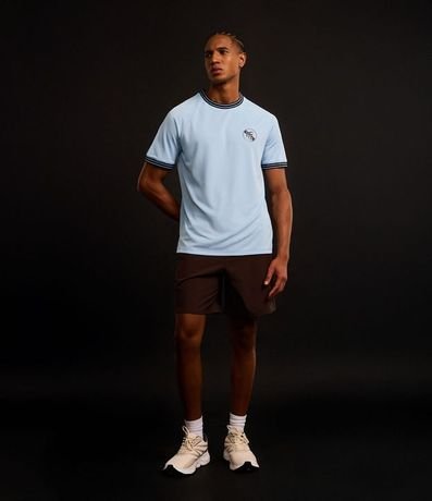 Remera Deportiva Comfort en Rib con Estampa Localizada y Tecnologia Dry 2