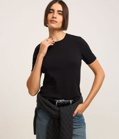 Blusa Básica Ajustada en Rib con Cuello Redondo