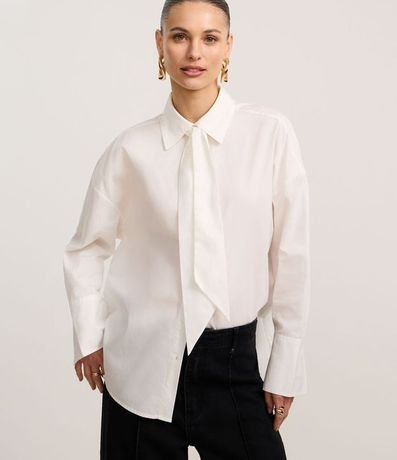 Camisa en Tricolina con Cuello Lazo