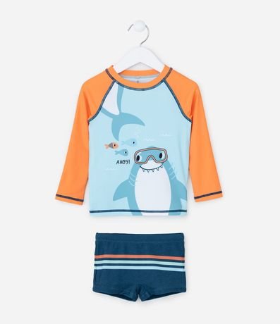 Conjunto Infantil con Protección UV y Estampa Tiburones - Talle 1 a 4 años 2