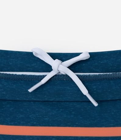 Conjunto Infantil con Protección UV y Estampa Tiburones - Talle 1 a 4 años 7