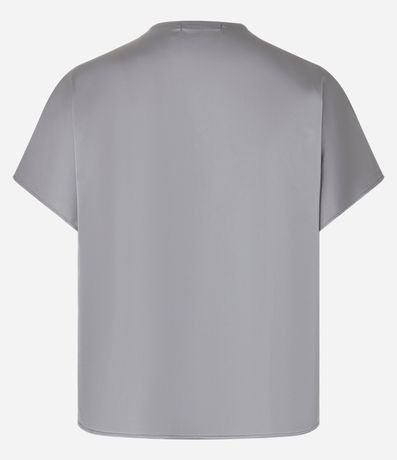 Blusa Suelta y Satinada con Pliegue Delantero 6