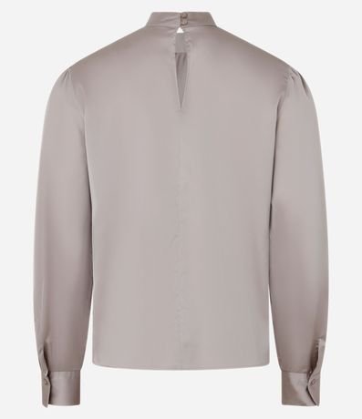 Blusa Satinada con Cuello Padre con Botón en el Puño 2