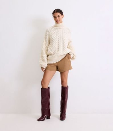 Short Alfaiatado con Hebilla Metalizada en las Trabillas