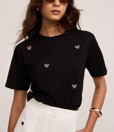 Blusa en Algodón con Bordado de Lazos con Perlas 5
