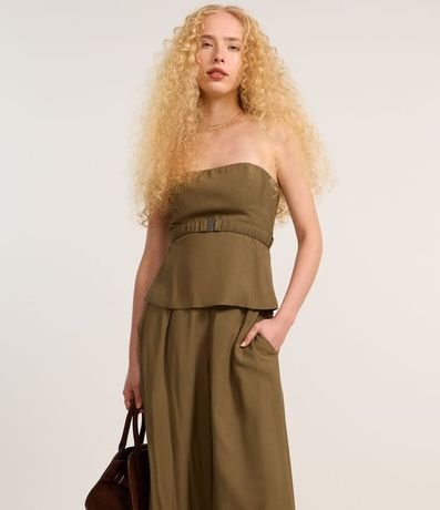 Pantalón Pantalona en Crepé con Pliegues y Cierre Deslocado 2