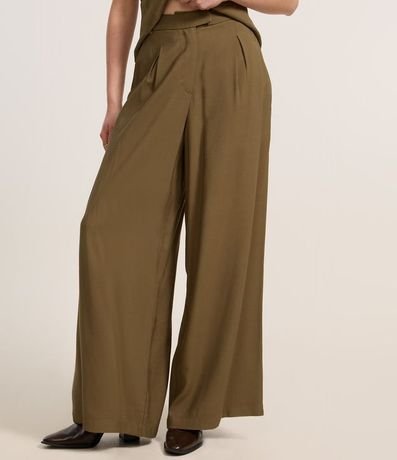 Pantalón Pantalona en Crepé con Pliegues y Cierre Deslocado 3