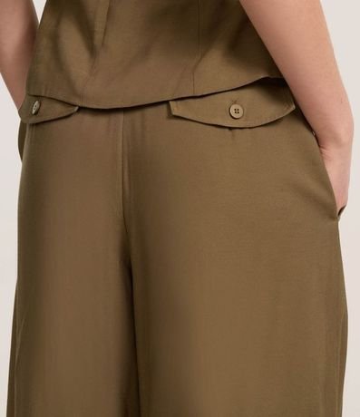 Pantalón Pantalona en Crepé con Pliegues y Cierre Deslocado 5