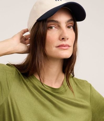 Blusa en Gamuza con Cuello Redondo y Manga Corta 3