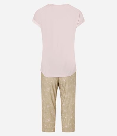 Pijama Capri con Detalle de Satén y Estampa Floral 5