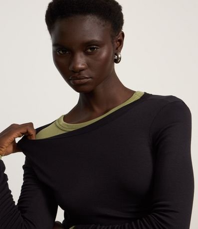 Blusa en Rib con Cuello Redondo 4