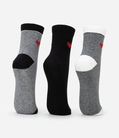 Kit 03 Medias Cano Mediano en Algodón con Rayas y Corazoncito 3