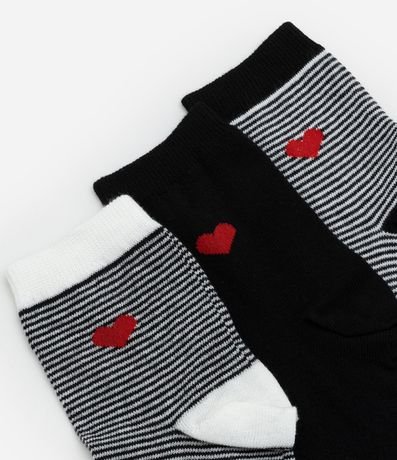 Kit 03 Medias Cano Mediano en Algodón con Rayas y Corazoncito 4