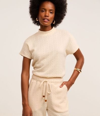 Blusa Texturizada con Cuello alto y Manga corta 2
