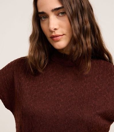 Blusa Texturizada con Cuello alto y Manga corta 3
