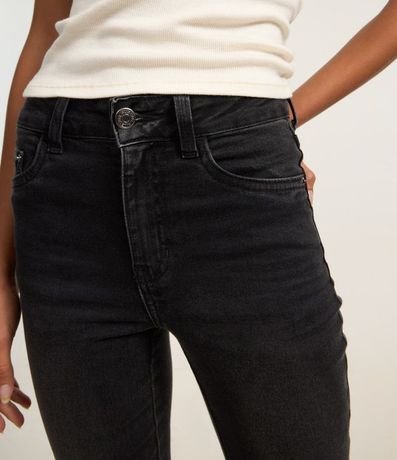 Pantalón Boot Cut en Jeans con Tiro Alto 4