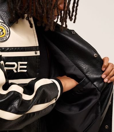 Campera Boxy Racing en PU con Estampa Lettering 8