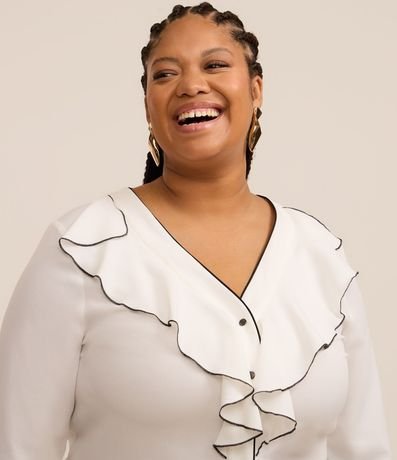 Camisa en Crepé con Cuello en Volado Jabô Curve & Plus Size 3